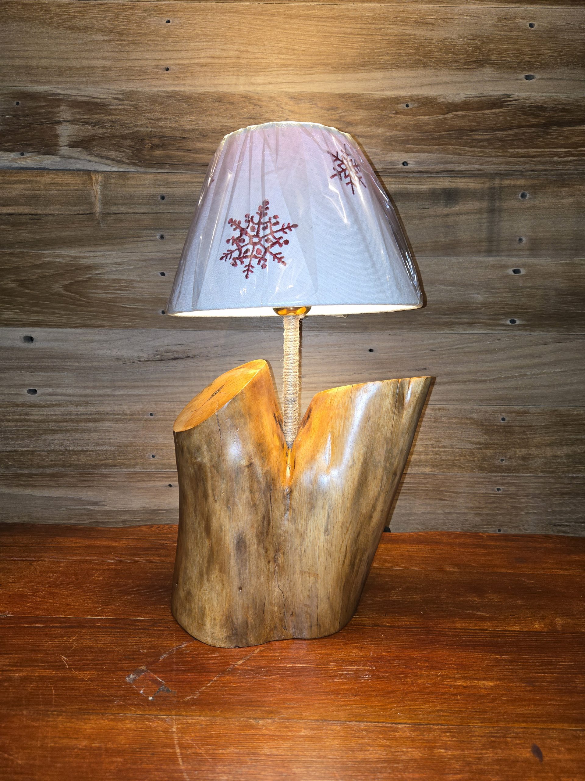 Lampada da Tavolo Artigianale in Legno